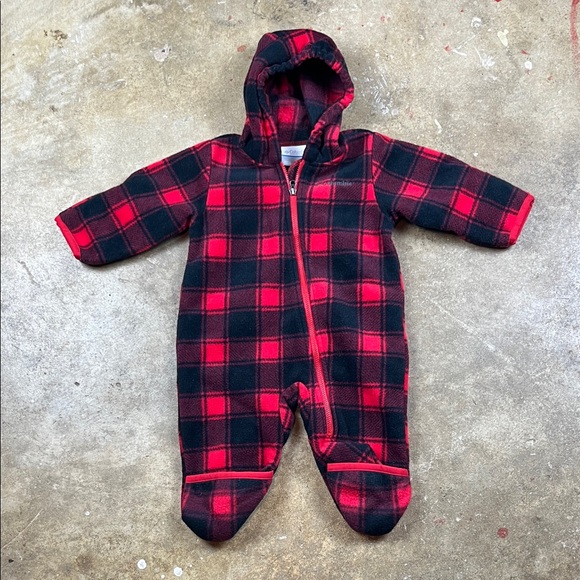 Columbia Other - Columbia Fleece Red and Black Plaid Baby Onesie
Size: 3-6 months